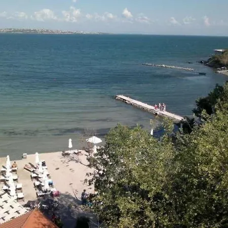 Strandnahe In Tsentar Mit Schoenem Garten Apartment Sozopol